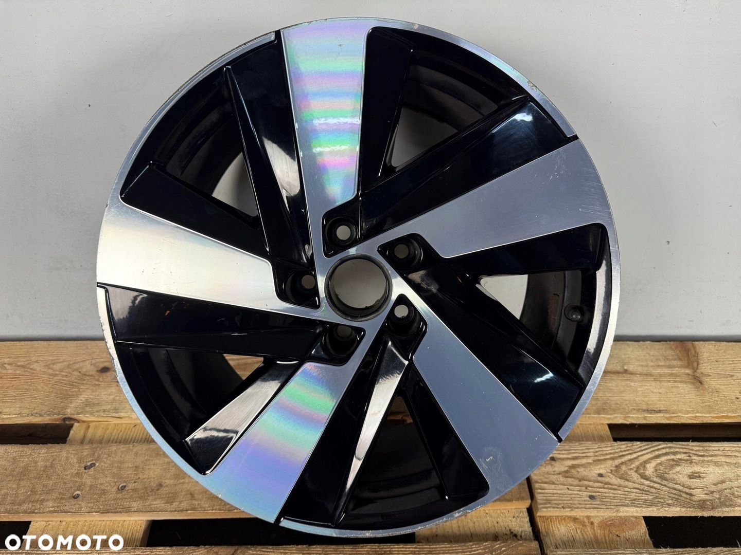 FELGA ALUMINIOWA VW ARTEON 3G8 PASSAT B8 18" 8.0 3G8601025AB CALA LADNA ORG - 1