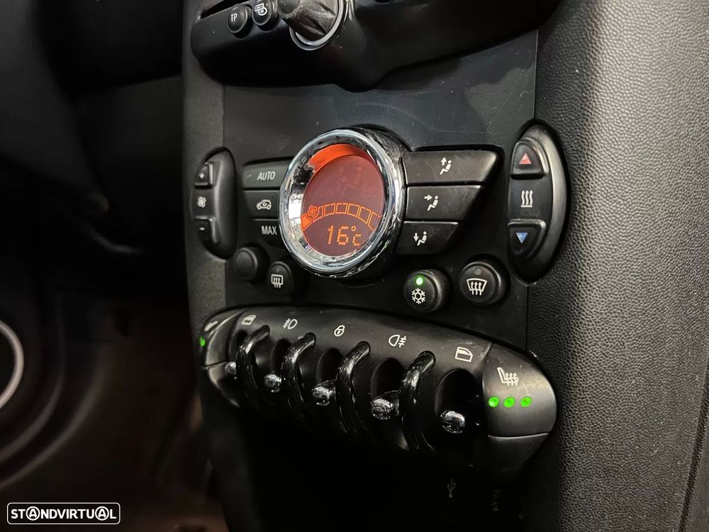 MINI 3 Portas Cooper D - 33