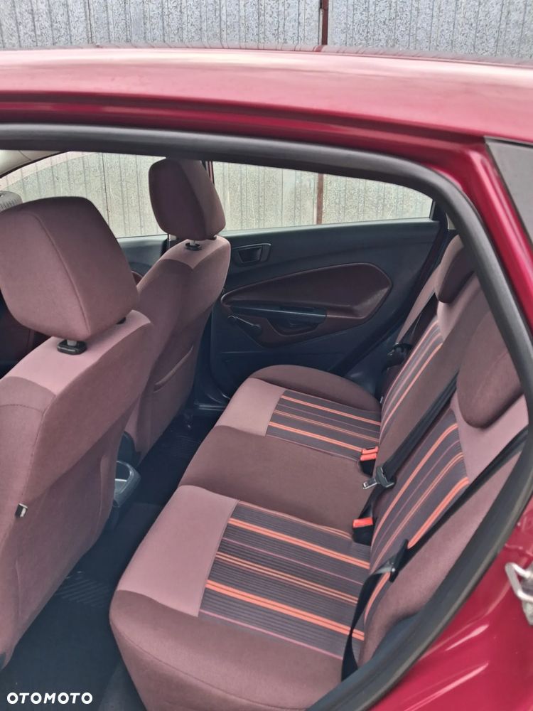 Ford Fiesta - 19