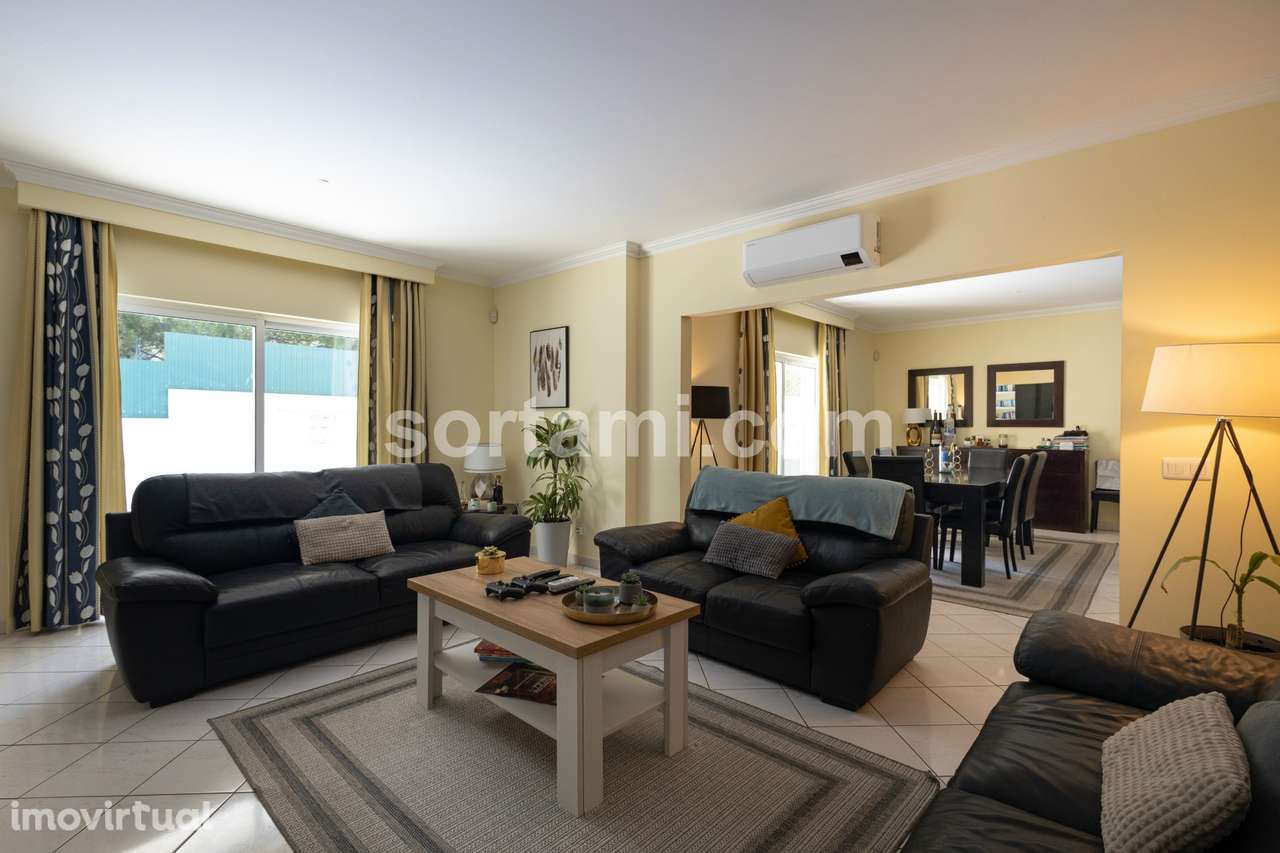 Moradia Isolada T5 Venda em Albufeira e Olhos de Água,Albufeira - Grande imagem: 3/48