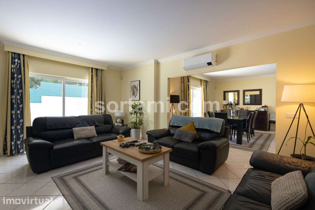 Moradia Isolada T5 Venda em Albufeira e Olhos de Água,Albufeira - Grande imagem: 3/48