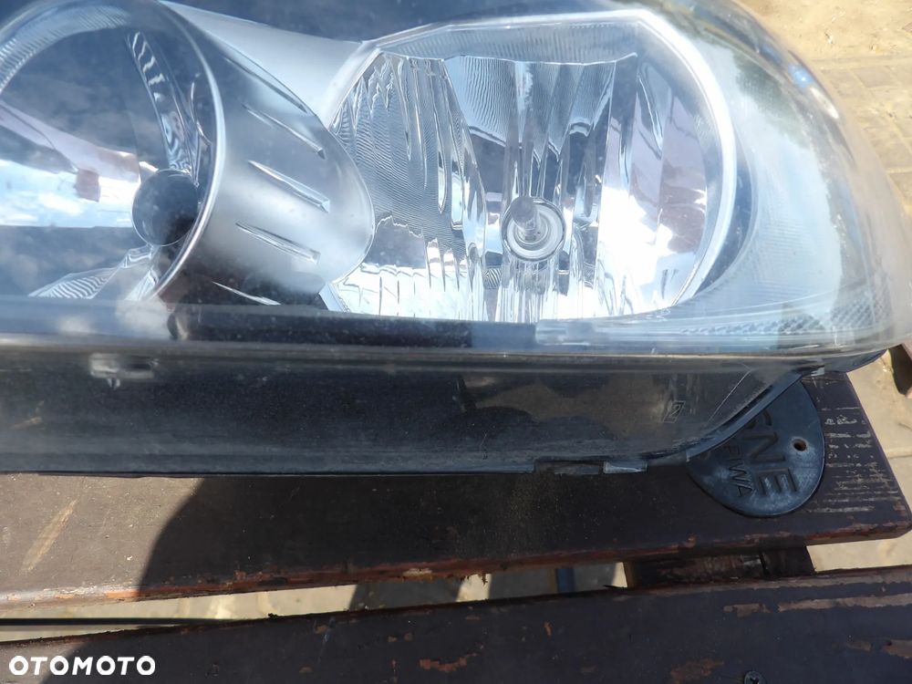 BMW - E90 - PRZED LIFT - H7 - LEWA LAMPA PRZEDNIA - EUROPA - 6942723 - 3