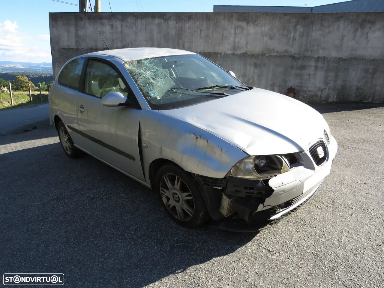 Seat Ibiza 1.4 (75 CV) - Peças Usadas (9236) - 1