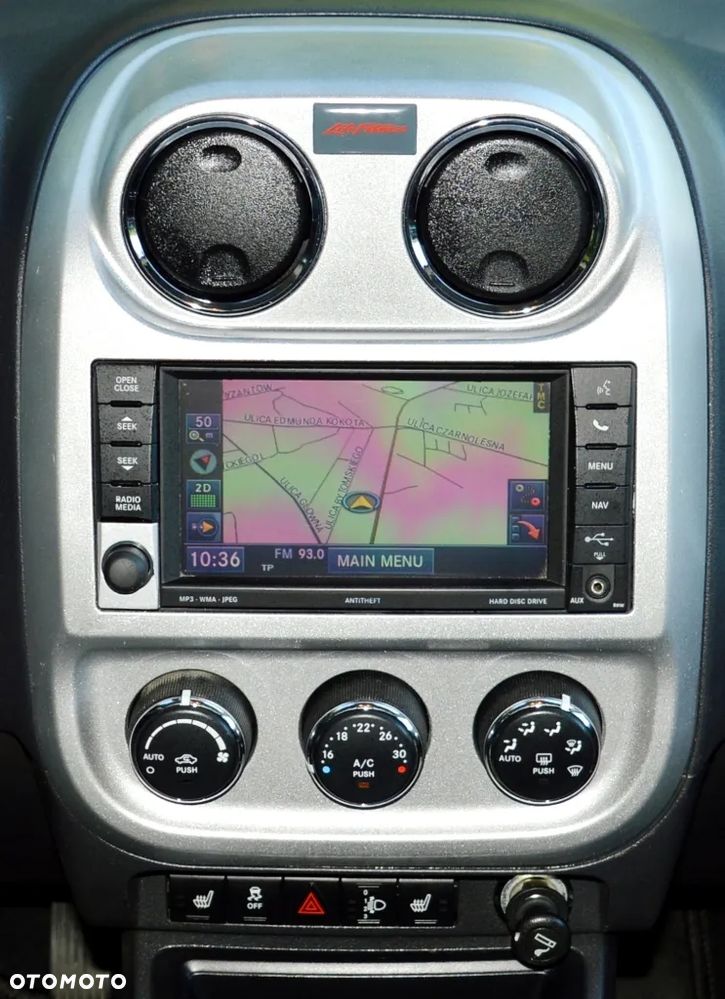 Jeep Compass - 28