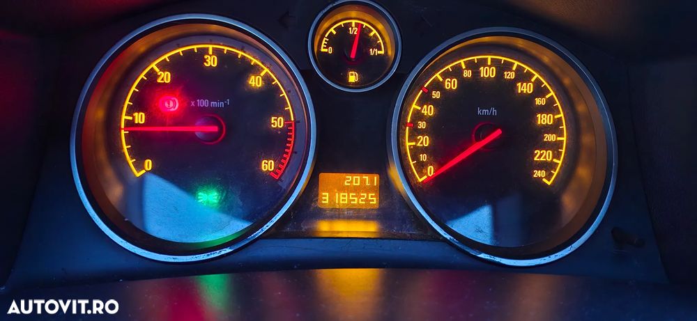 Opel Astra 1.7 CDTi Cosmo - 9