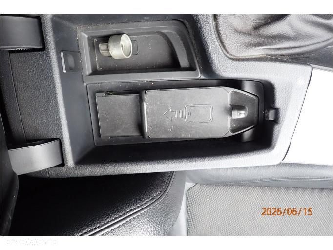 BMW Seria 3 320d xDrive Sport Line - 17