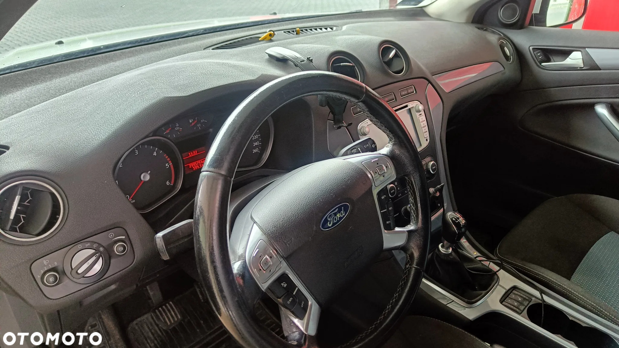 Ford Mondeo - 9