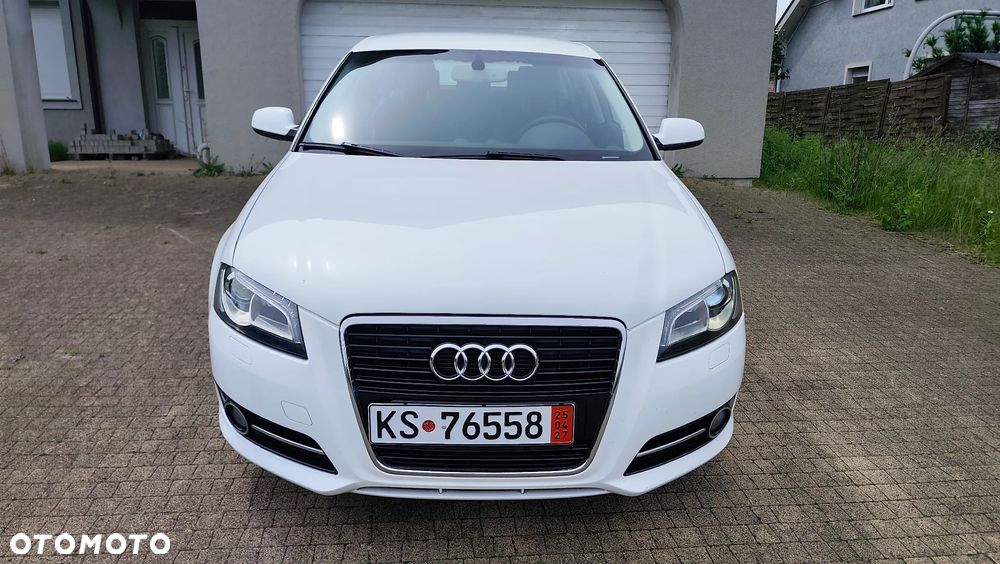 Audi A3 Sportback 2.0 TDI DPF S tronic S line Sportpaket (plus) - 2