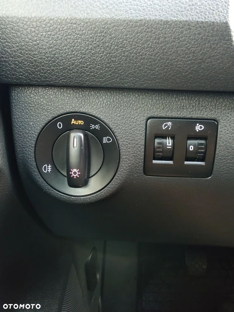 Volkswagen Caddy Maxi Mixt 4Motion - 25