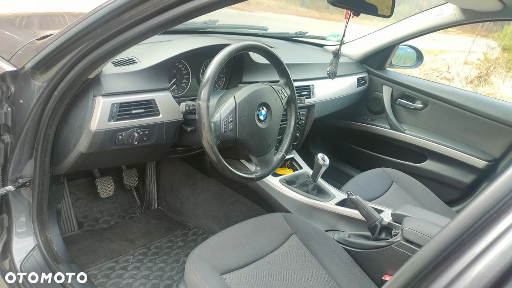 BMW Seria 3 - 15