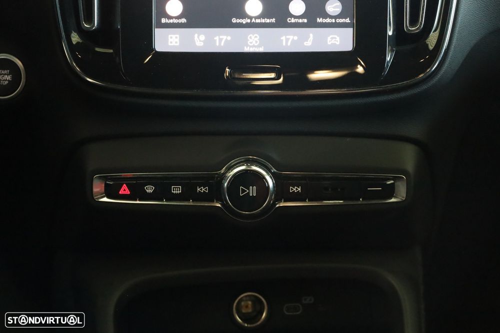 Volvo XC 40 2.0 B3 Plus Dark - 19