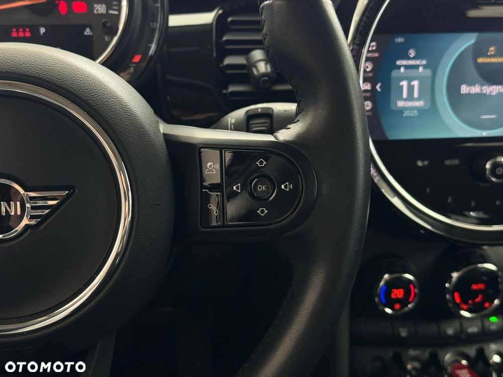 MINI Cooper Standard - 23