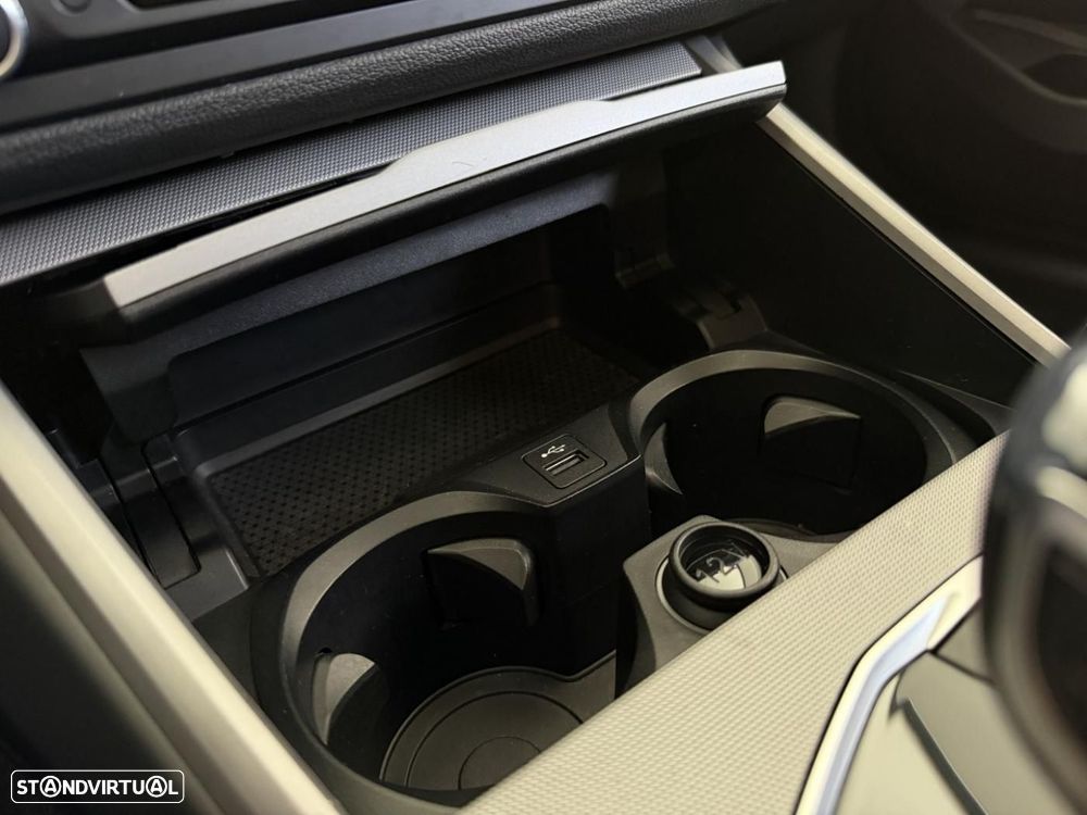 BMW 330 e Corporate Edition Auto - 29