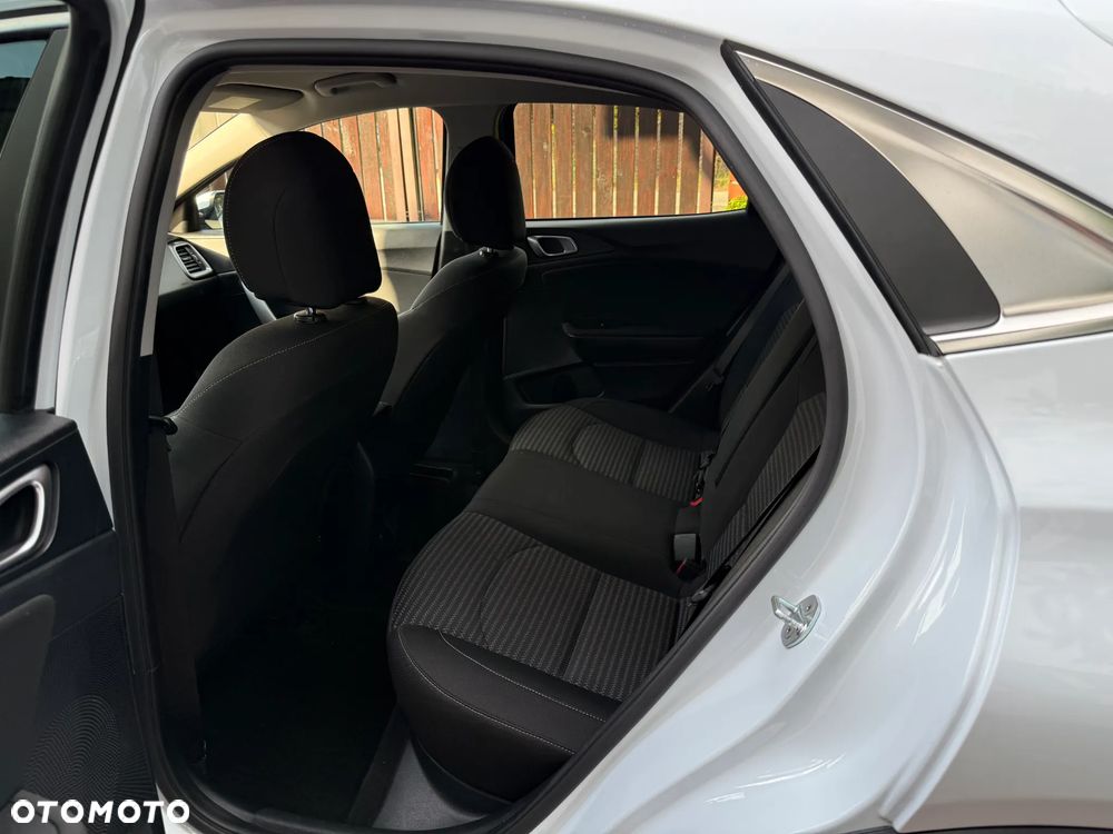 Kia XCeed - 9
