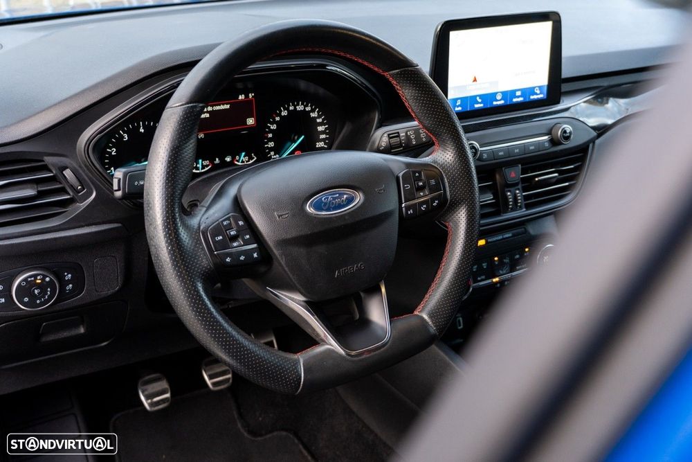 Ford Focus 1.0 EcoBoost MHEV ST-Line - 9