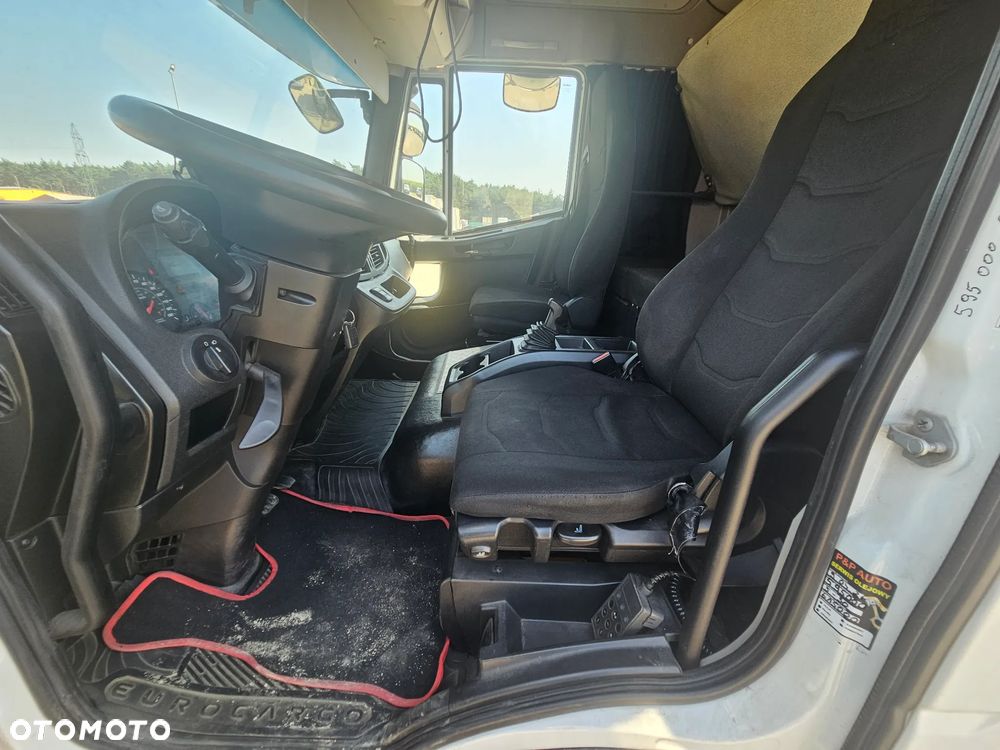 Iveco EUROCARGO - 10