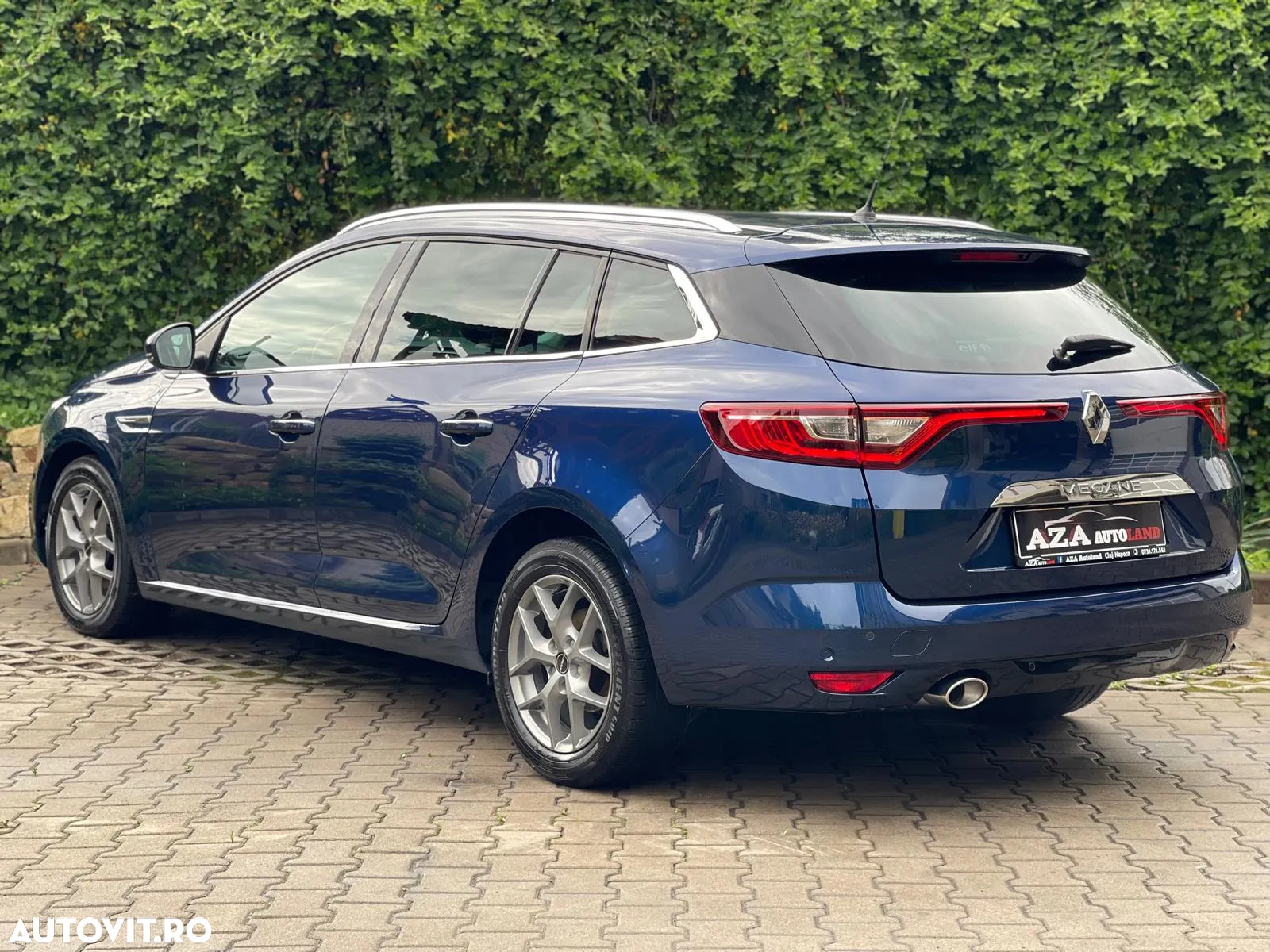 Renault Megane ENERGY dCi 110 EDC BOSE EDITION - 5