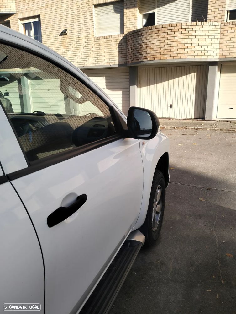 Mitsubishi L200 2.3 DI-D Space Cab Invite Strakar Look 4WD - 4