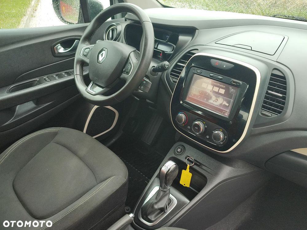 Renault Captur ENERGY TCe 120 EDC LIMITED - 11
