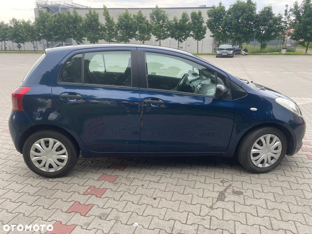 Toyota Yaris - 5