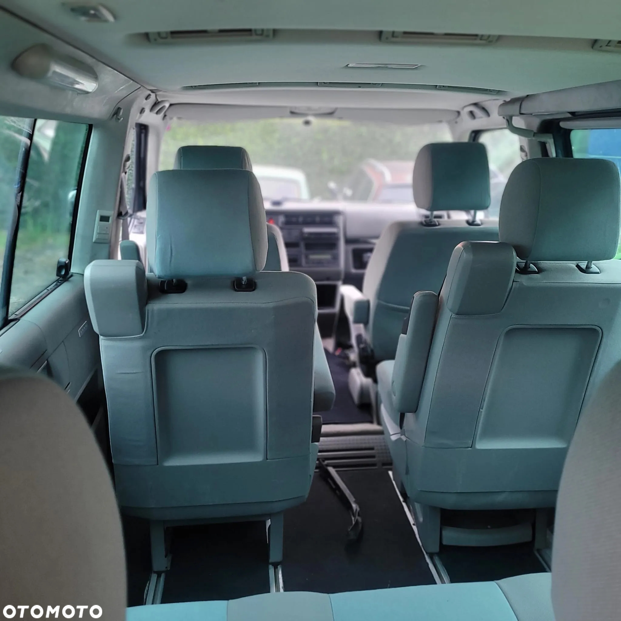Volkswagen Multivan TDI - 15