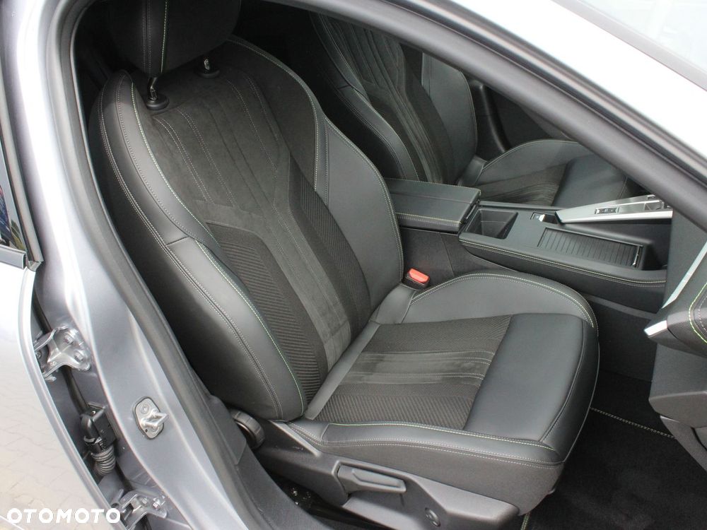 Peugeot 308 - 15