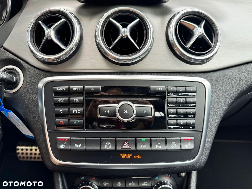 Mercedes-Benz GLA 250 4Matic 7G-DCT AMG Line - 27