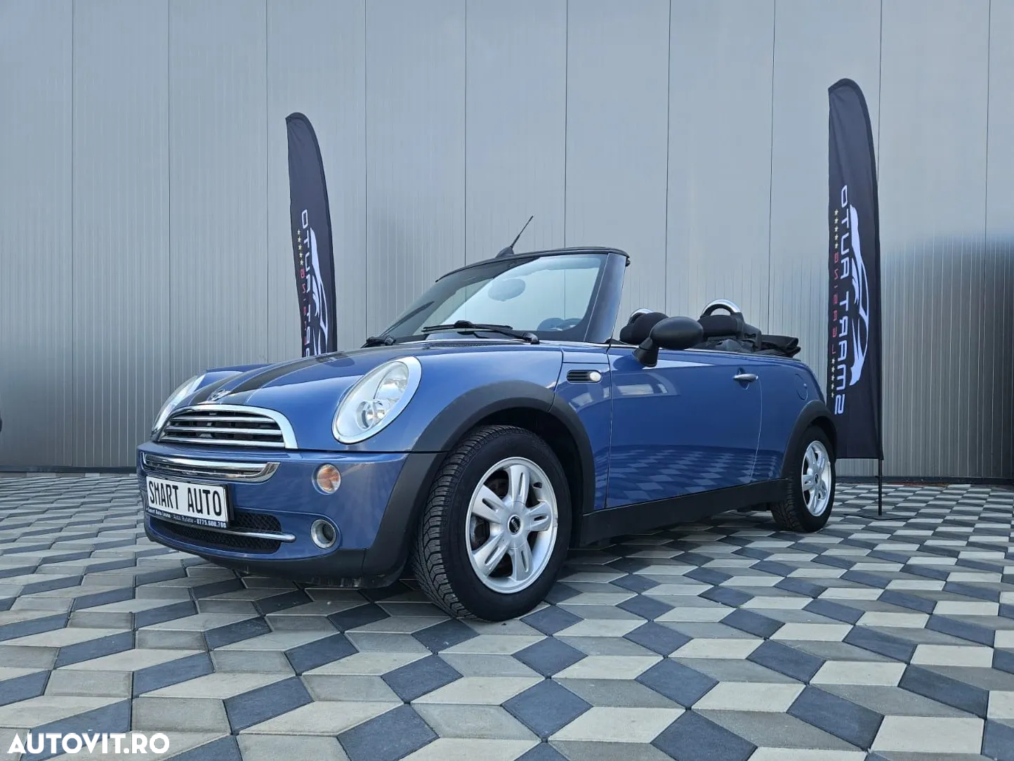 Mini ONE Cabrio Sidewalk - 11