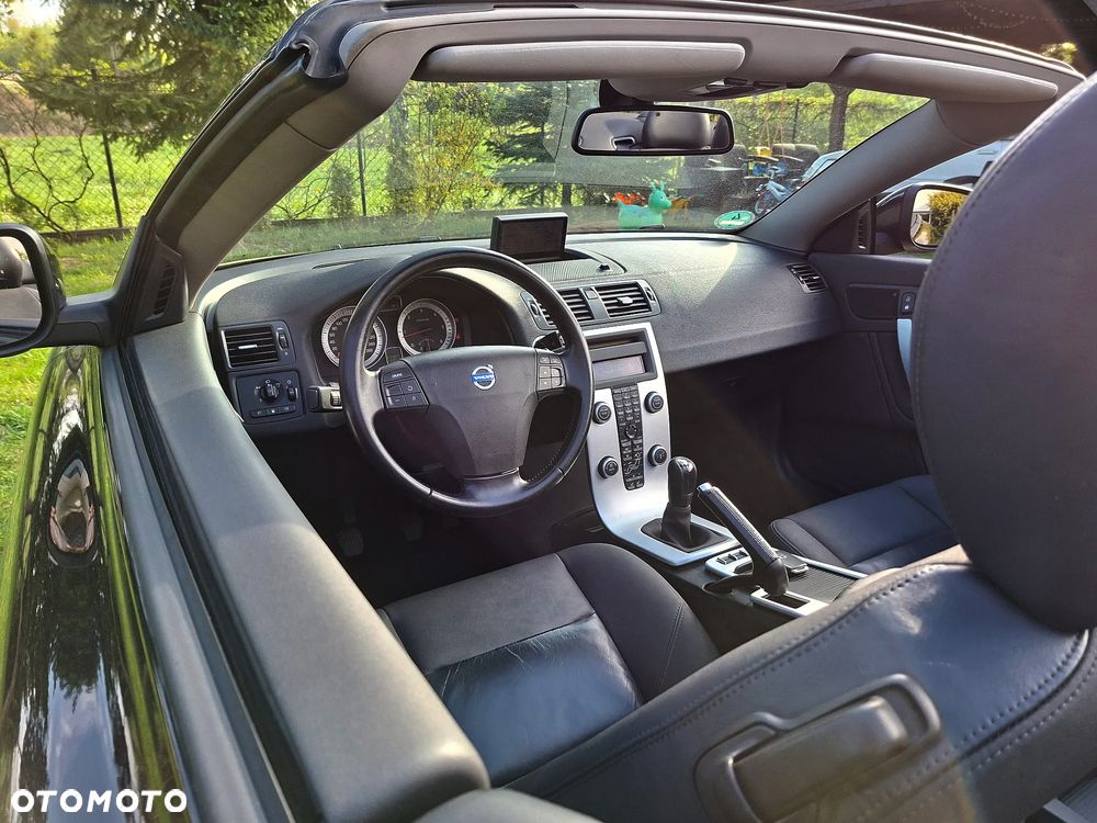 Volvo C70 D3 Momentum - 17