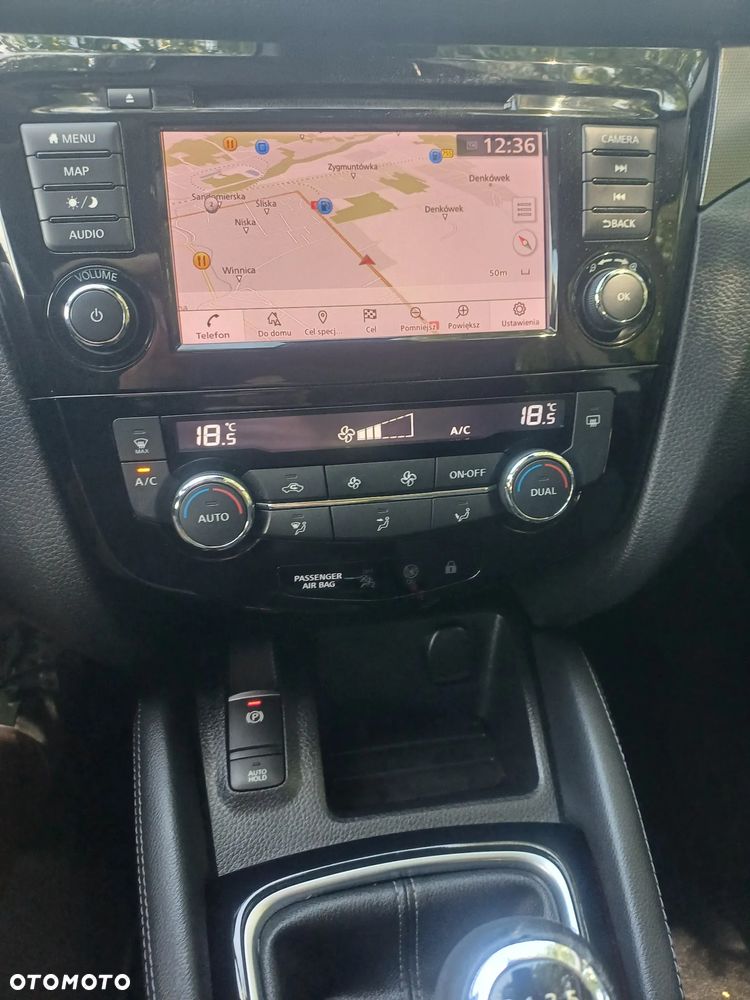 Nissan Qashqai 1.7 dCi 4x4 Tekna - 16