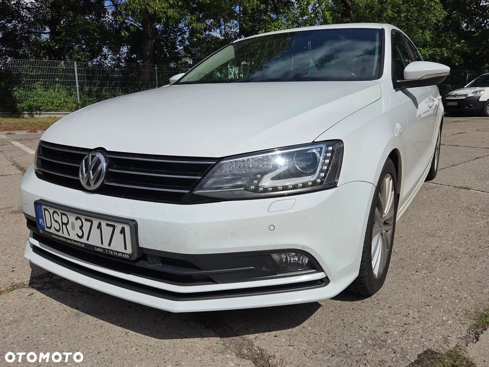 Volkswagen Jetta 1.4 TSI DSG BlueMotion Technology - 1