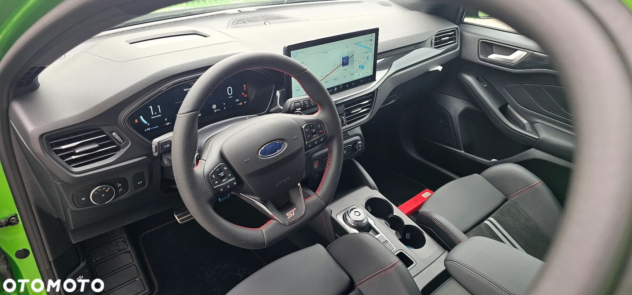 Ford Focus 2.3 EcoBoost ST X - 14