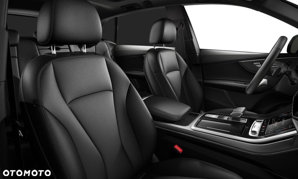 Audi Q8 - 11