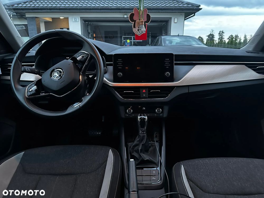 Skoda Kamiq 1.0 TSI Style DSG - 8