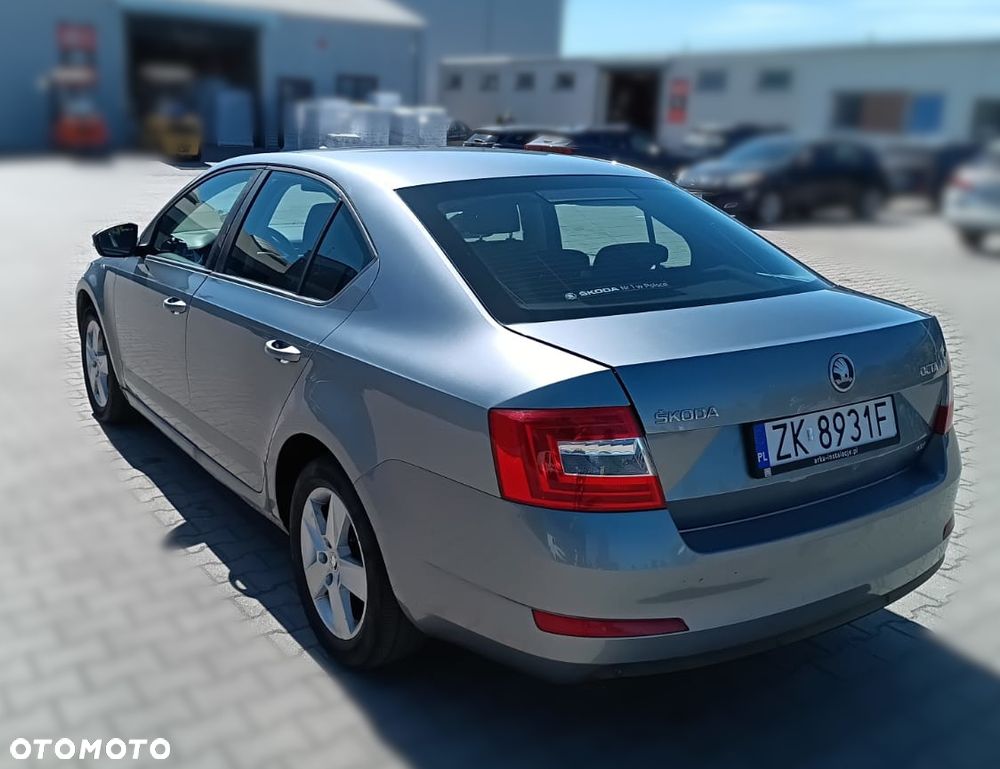 Skoda Octavia 1.4 TSI Ambition - 4