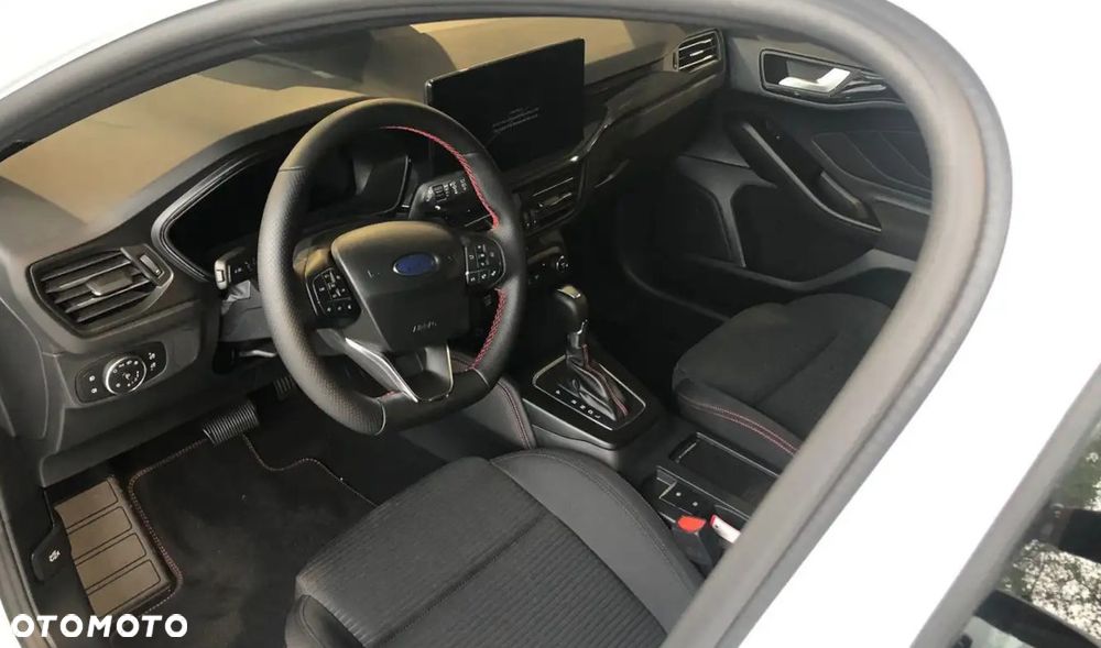 Ford Focus 1.0 EcoBoost mHEV ST-Line X - 9