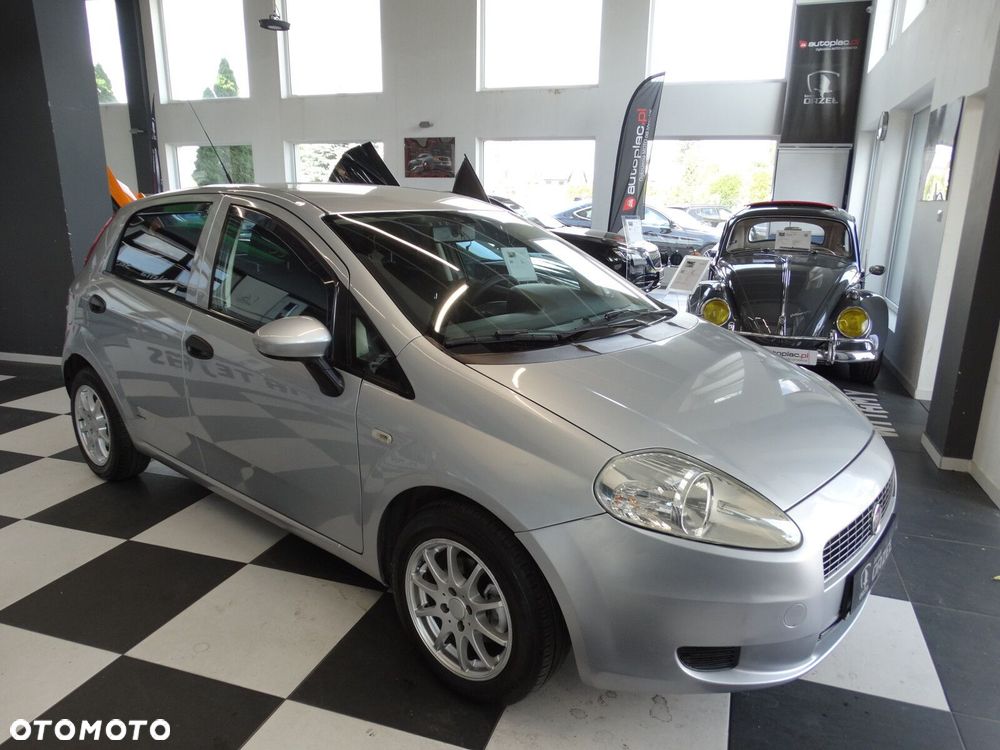 Fiat Grande Punto - 9