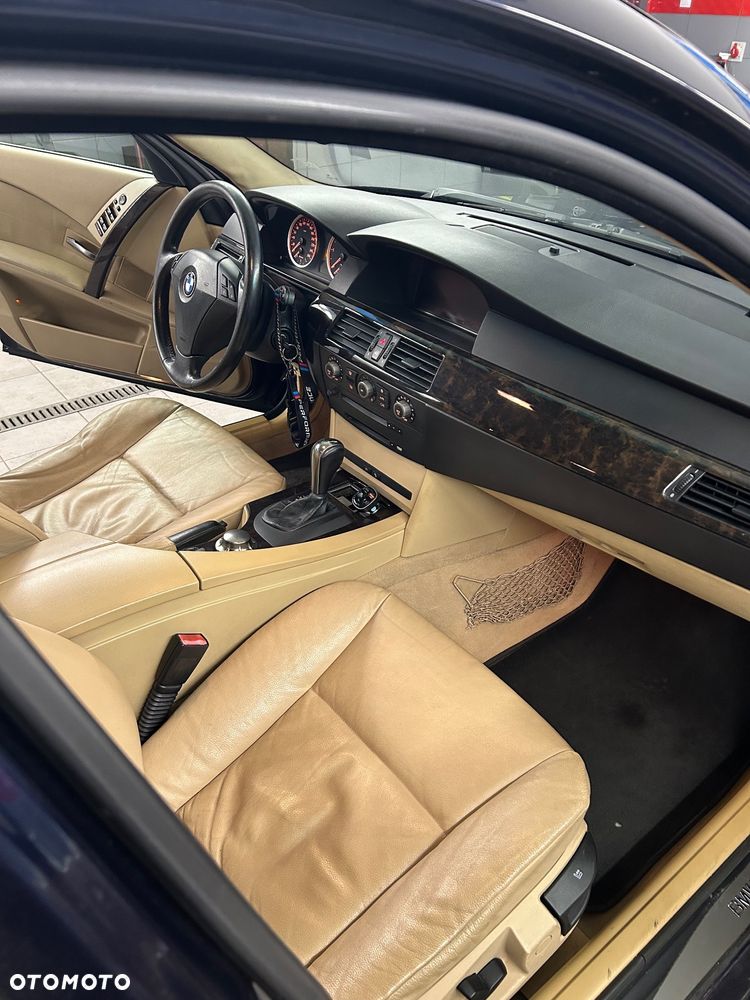 BMW Seria 5 - 25