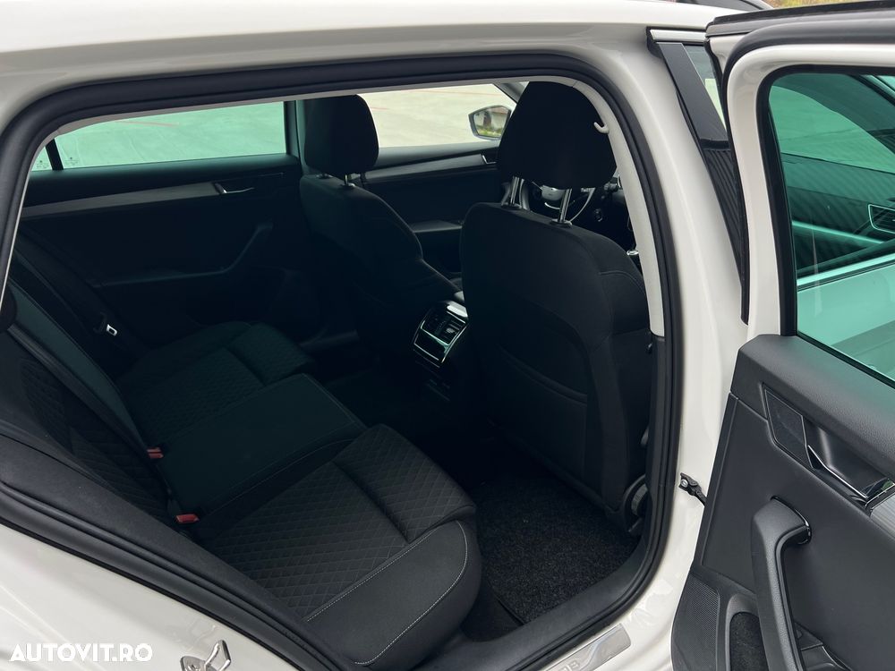 Skoda Superb Combi 2.0 TDI DSG Style - 6