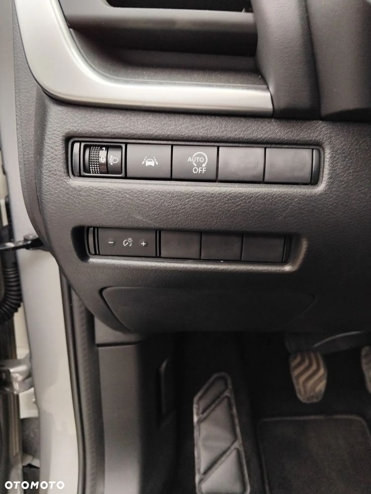 Nissan Qashqai 1.3 DIG-T mHEV Acenta - 19