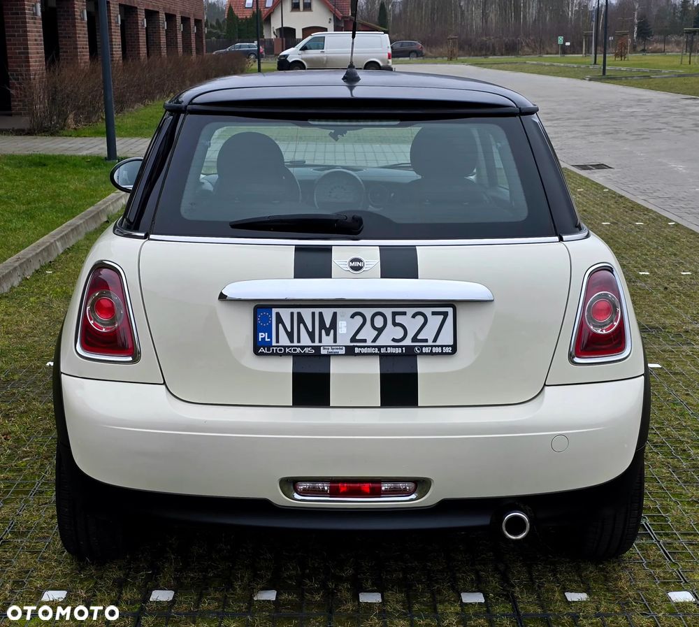 MINI Cooper D Brick Lane - 17