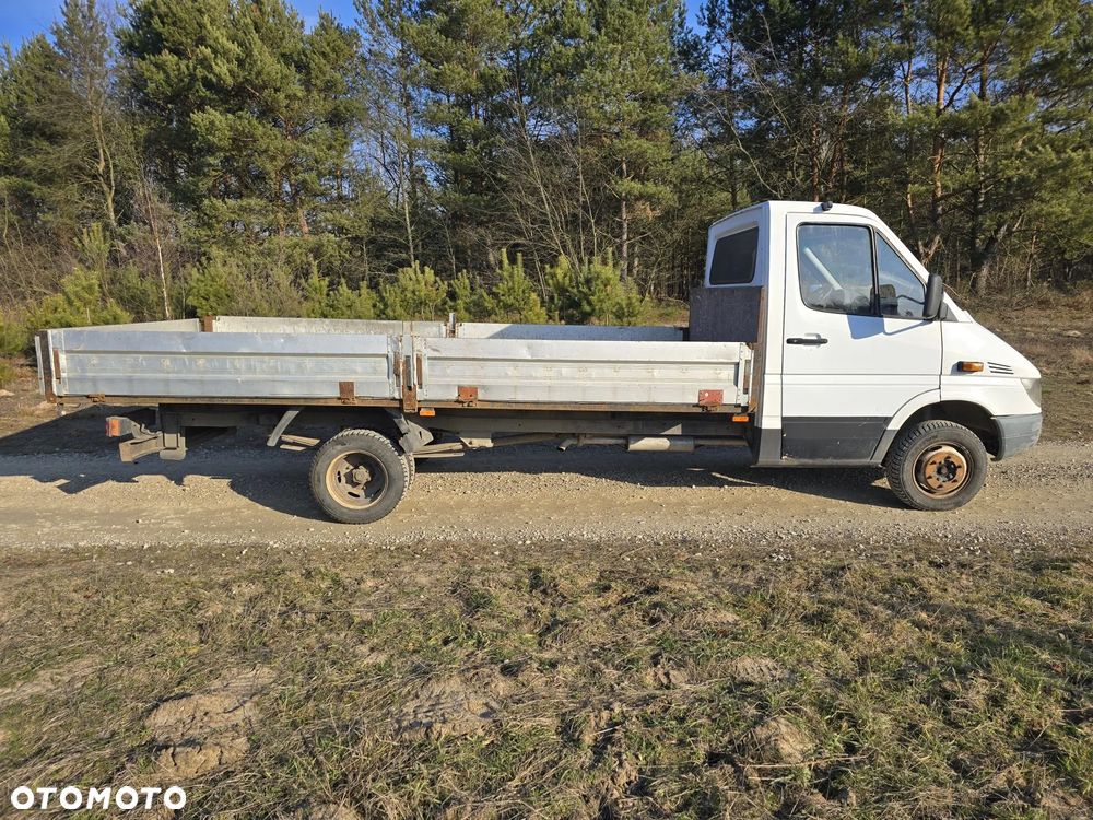 Mercedes-Benz Sprinter - 4