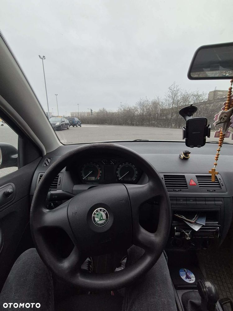 Skoda Fabia - 8