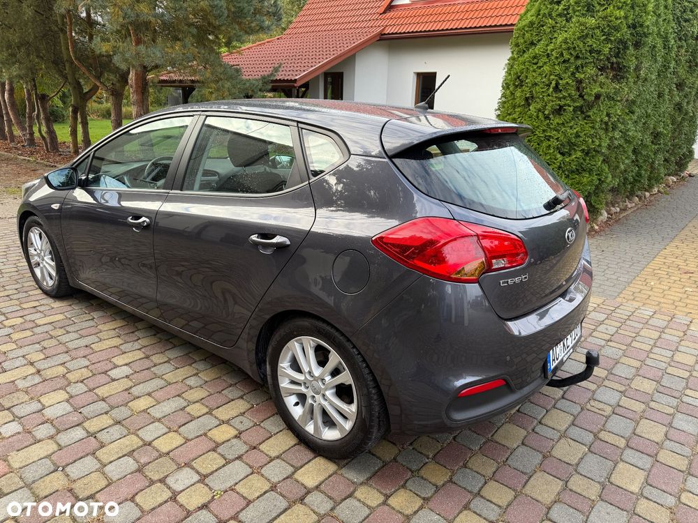 Kia Ceed 1.4 CVVT Spirit - 13