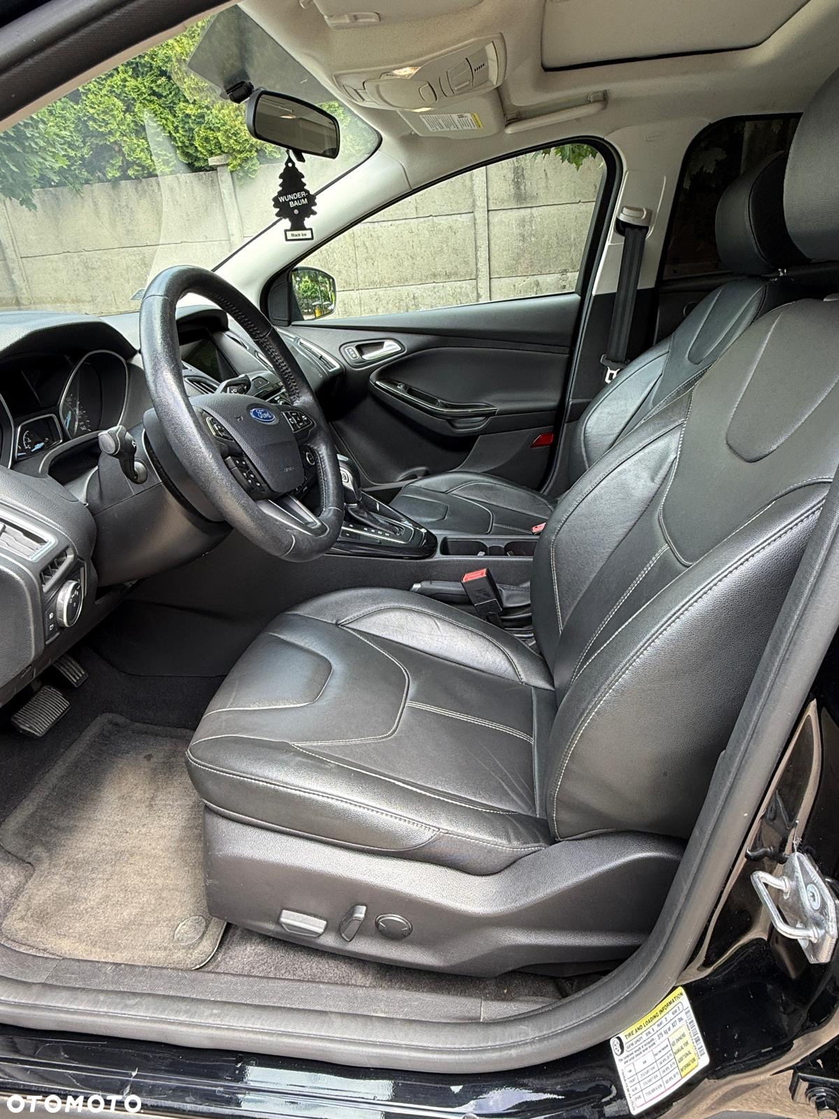 Ford Focus - 11