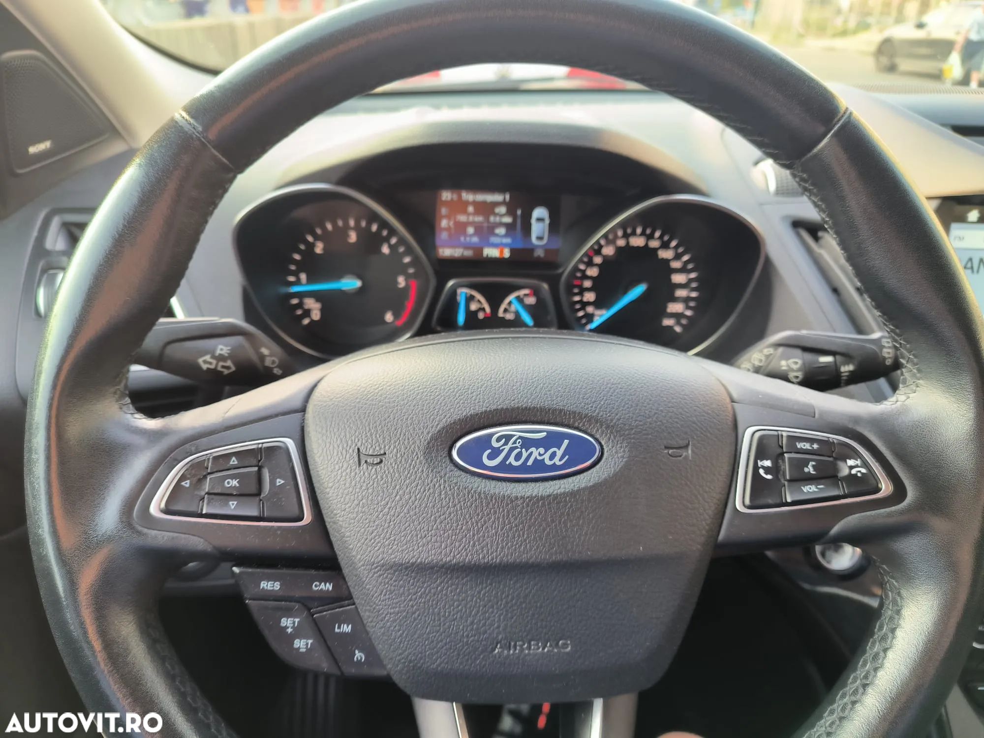 Ford Kuga 2.0 TDCi 4WD Powershift Titanium - 13