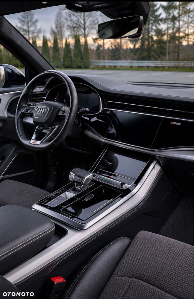 Audi Q8 - 2
