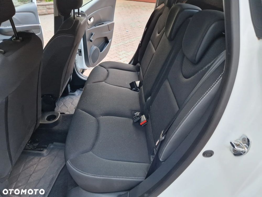 Renault Clio 1.2 16V Life - 15