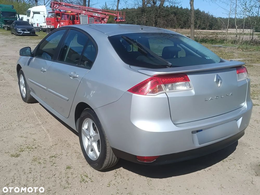 Renault Laguna - 3