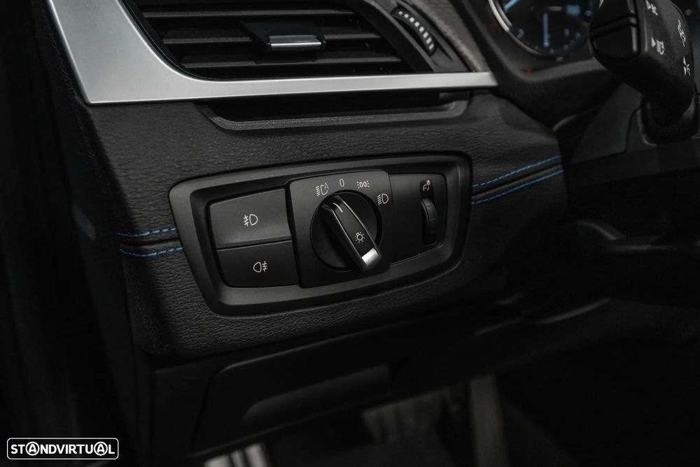 BMW X2 18 i sDrive Auto Pack M - 19